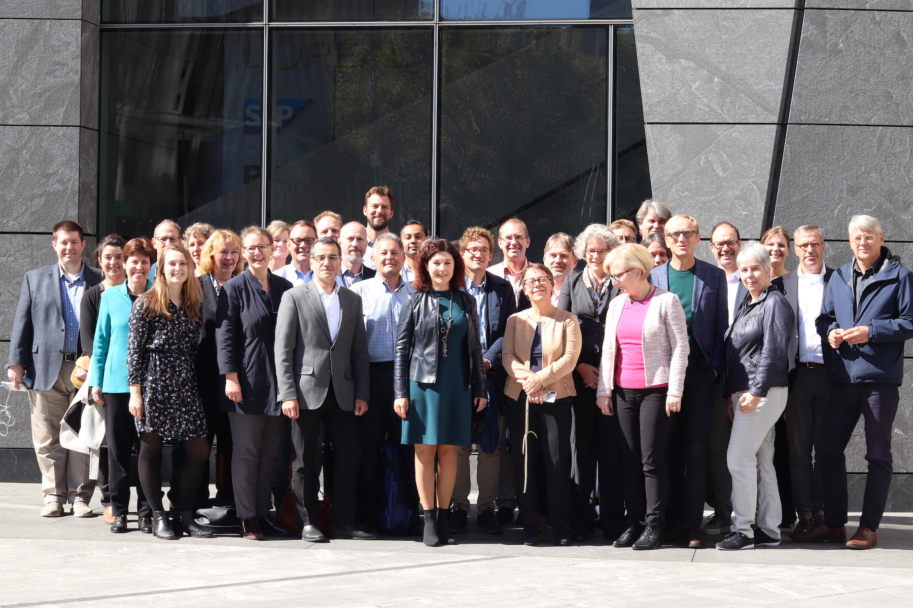 group photo of the attendees of the Educational Experts seminar.