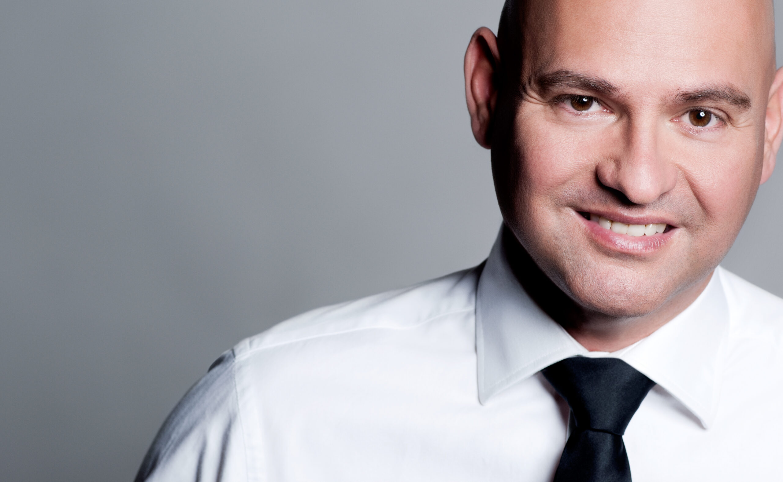 Profilbild von Dr. Chris Armbruster