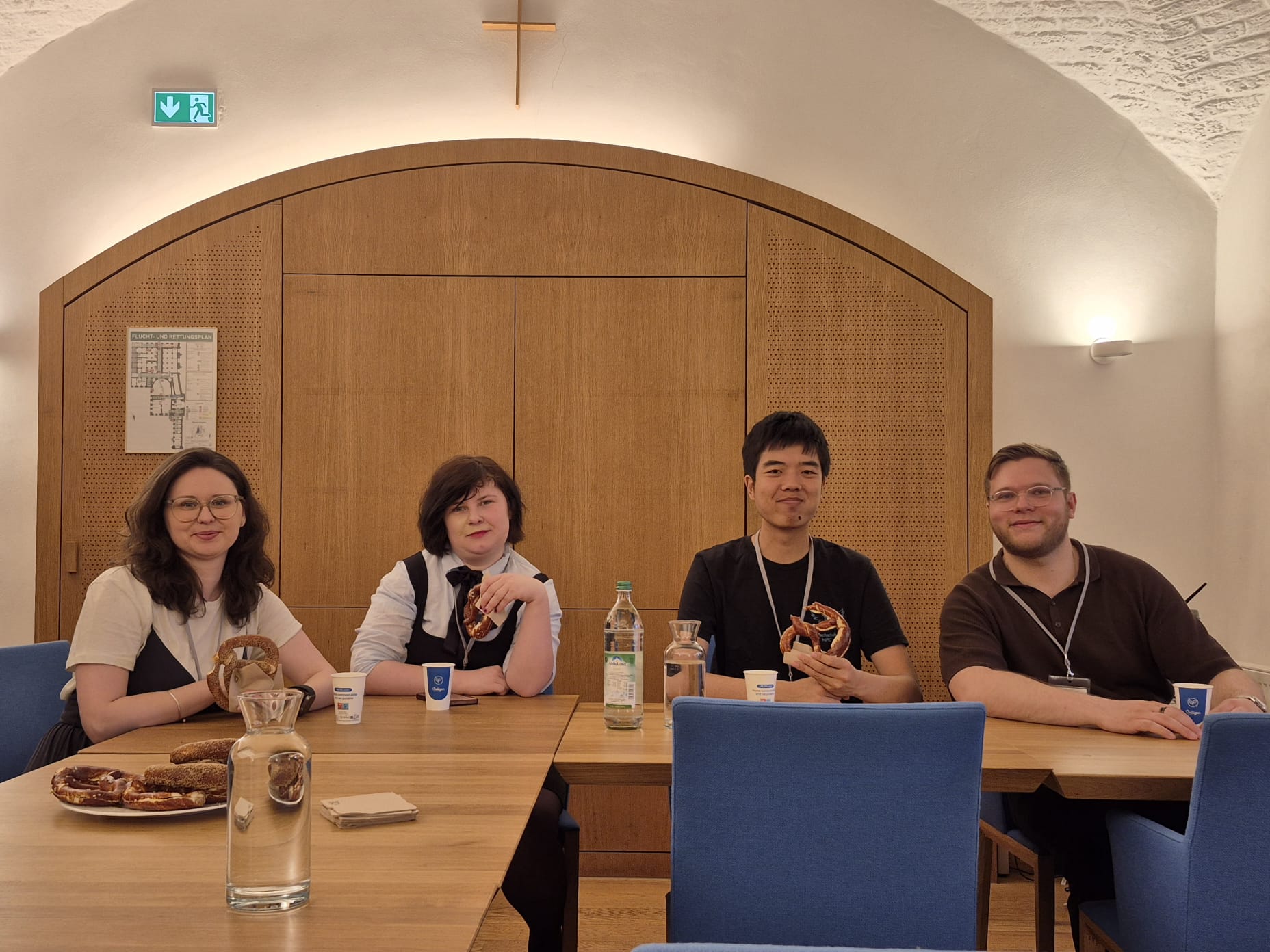 0033 Auf diesem Bild sind die DCMs des Thementracks AI im Landtag in München zu sehen.