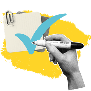 Themenillustration für Strategieentwicklung mit Hand und Stift, die einen Haken auf ein Klemmbrett setzen.